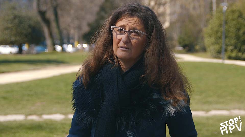 Béatrice diagnostiquée avec des lésions précancéreuses du col de l utérus
